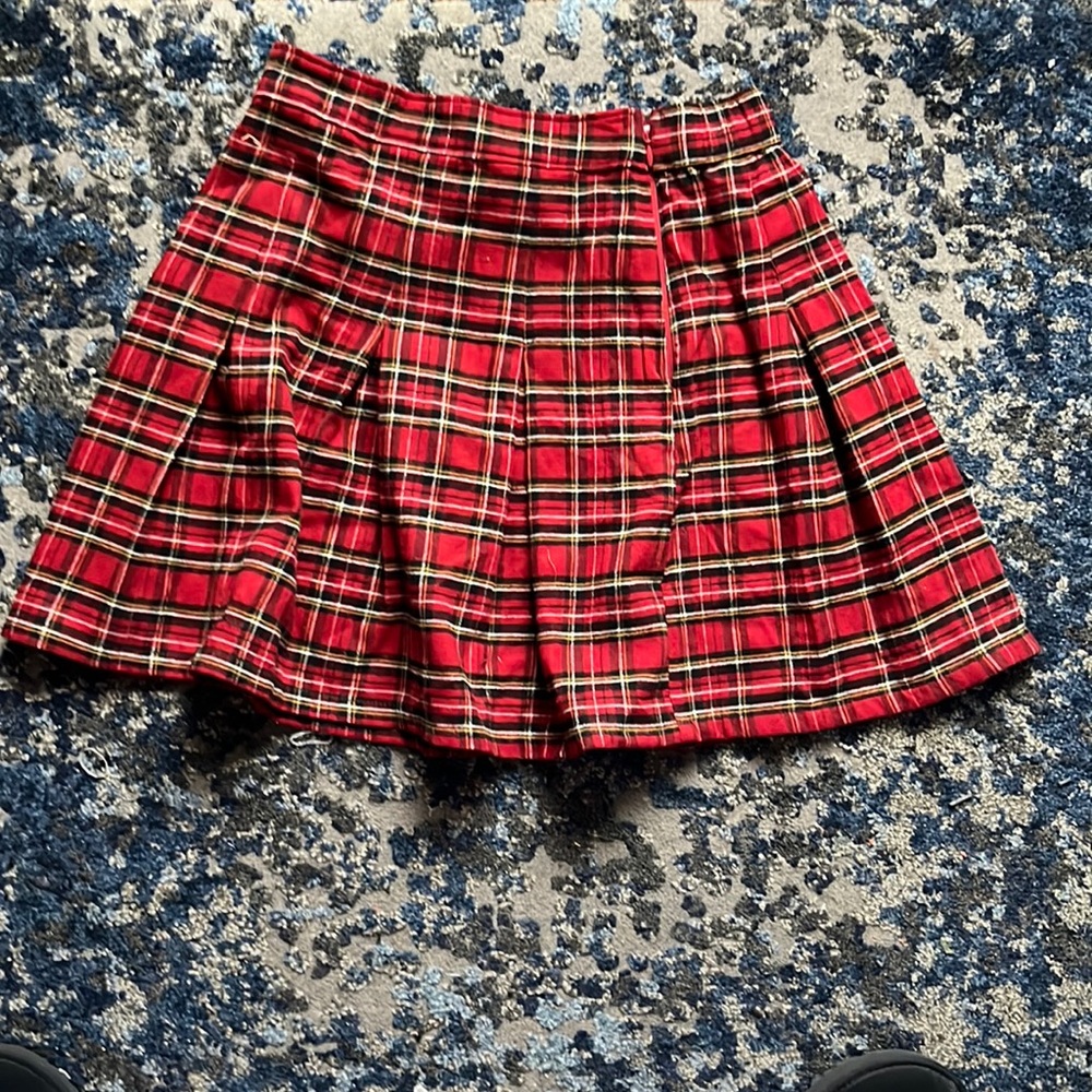 Red skirt